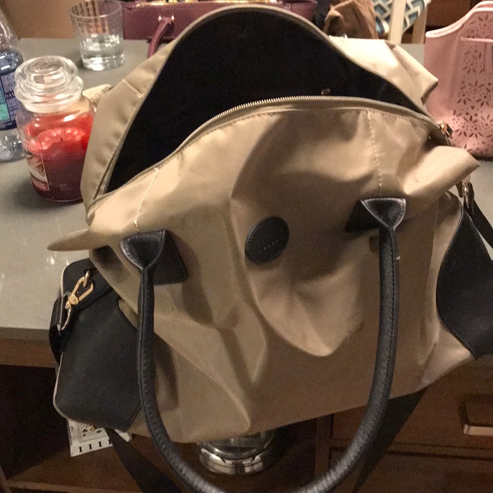 Ecosusi carry on